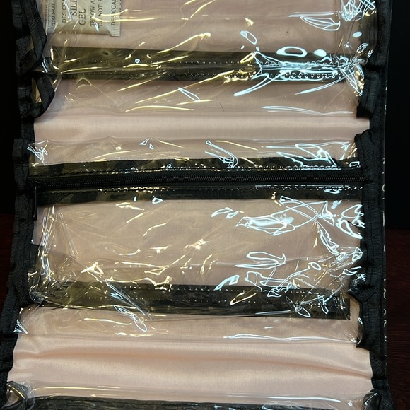 💗💗Mary Kay Rollup Makeup Bag Brand new💗💗 - Picture 7 of 9